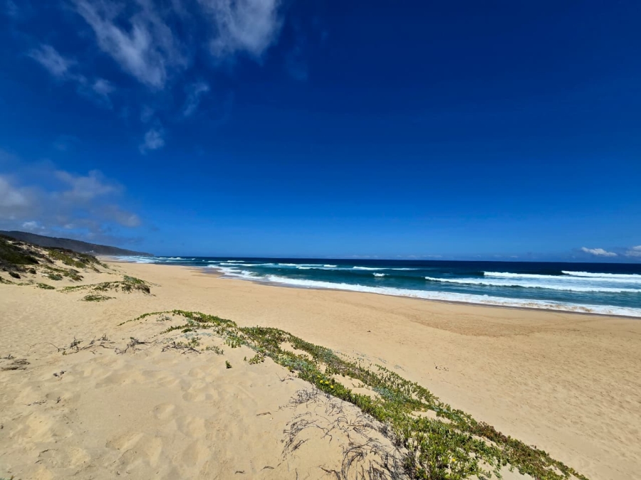 4 Bedroom Property for Sale in Outeniqua Strand Western Cape